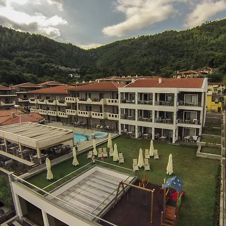 Ntinas Filoxenia & Aparthotel 4*