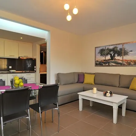 Lejlighedshotel Ntinas Filoxenia &